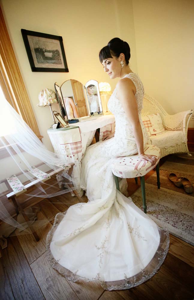 bride getting ready for wedding